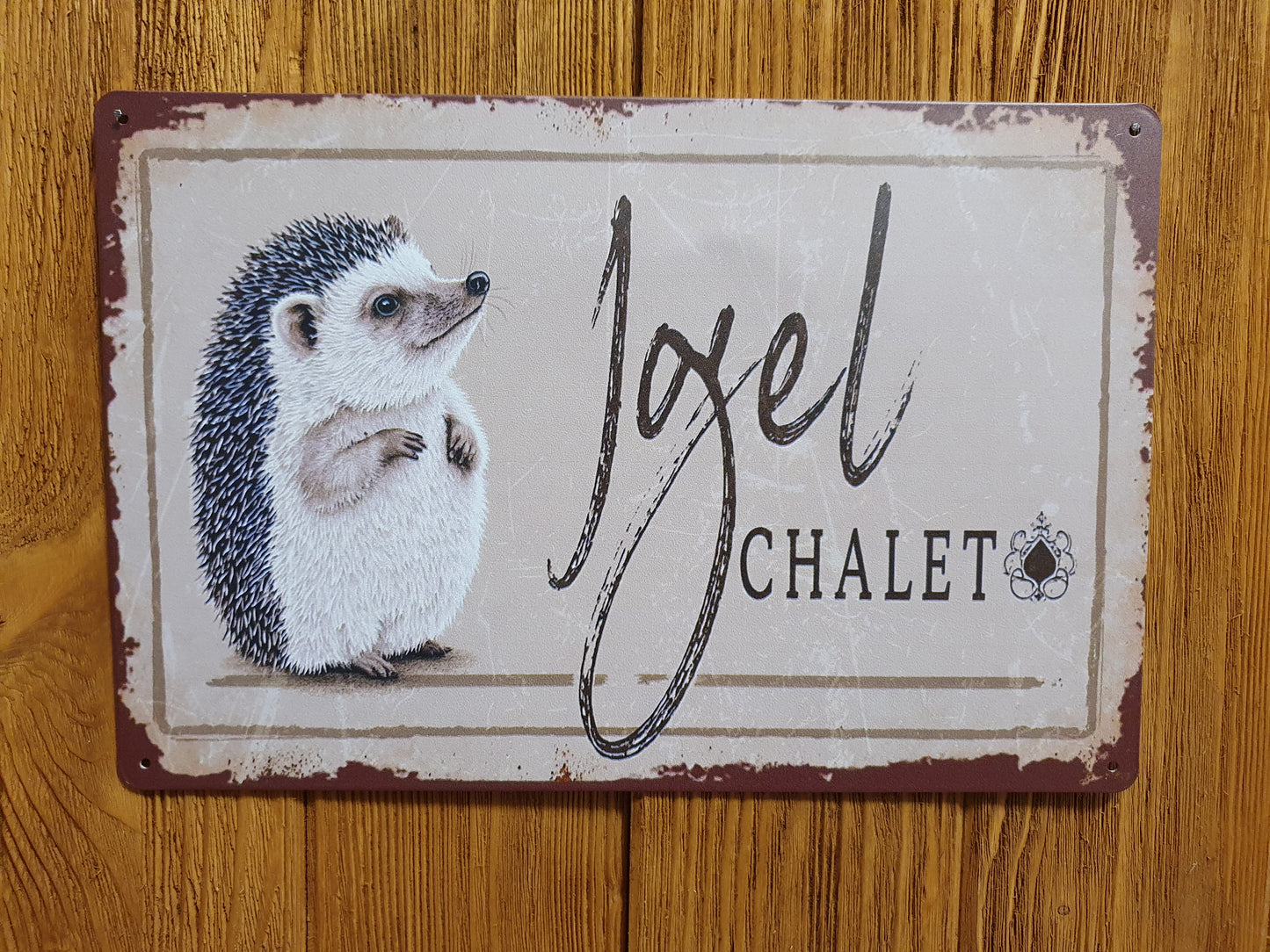 Igel Chalet