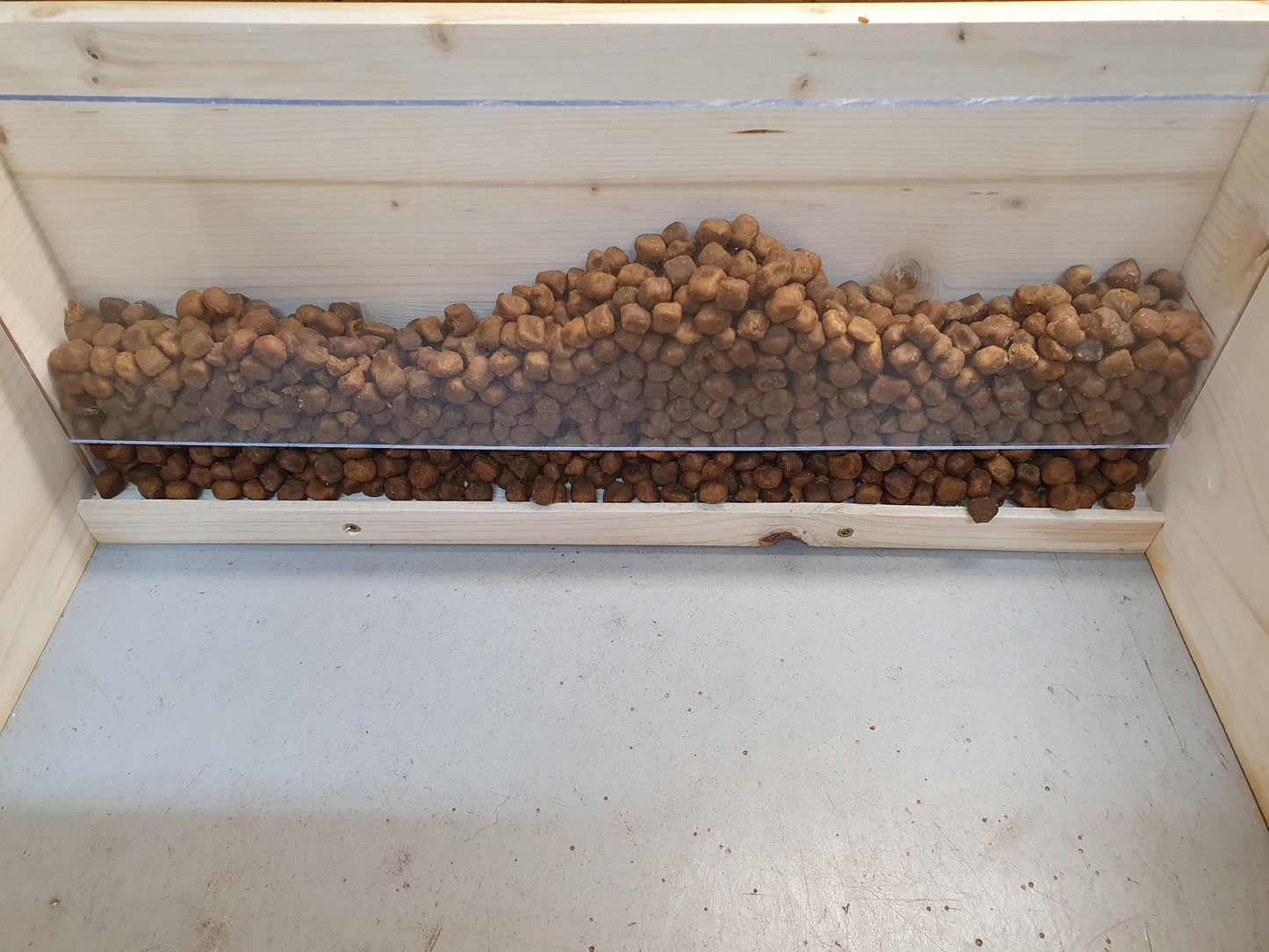 XXL Igelfutterhaus MIT Futterspender, imprägniert