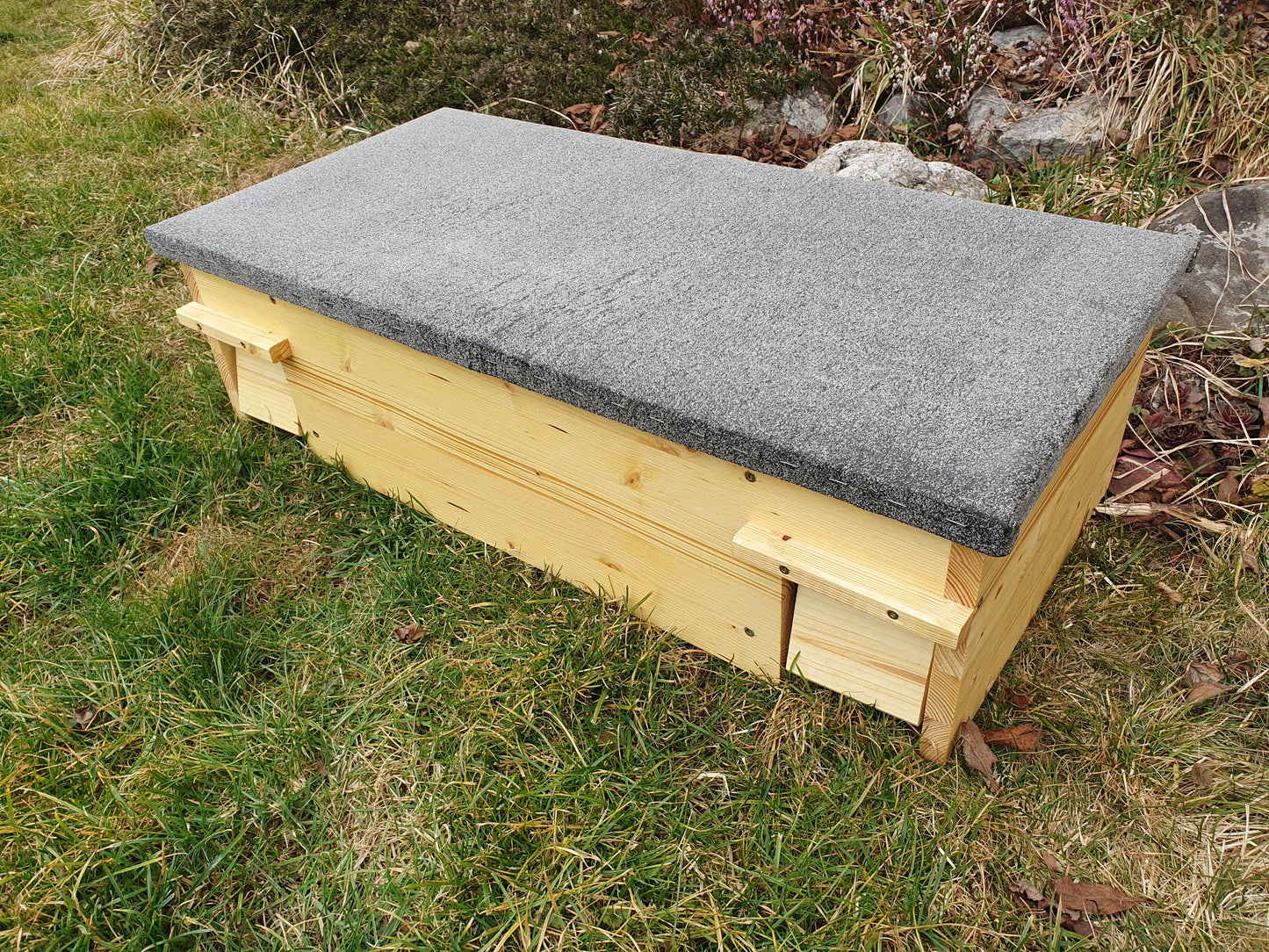 XXL Igelfutterhaus MIT Futterspender, imprägniert