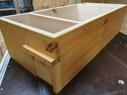 XXL Igelfutterhaus IMPRÄGNIERT, Eingänge links und rechts