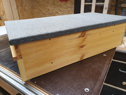 XXL Igelfutterhaus IMPRÄGNIERT, Eingänge links und rechts