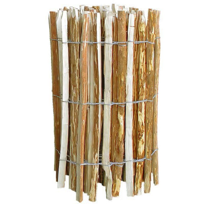 Staketenzaun aus Berg-Haselnuss - H 0,90x10 m - 8-10 cm Lattenabstand