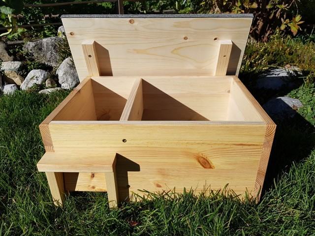 Igelschlafhaus (20cm hoch) MIT Rattenklappe