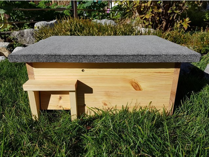 Igelschlafhaus (20cm hoch) MIT Rattenklappe